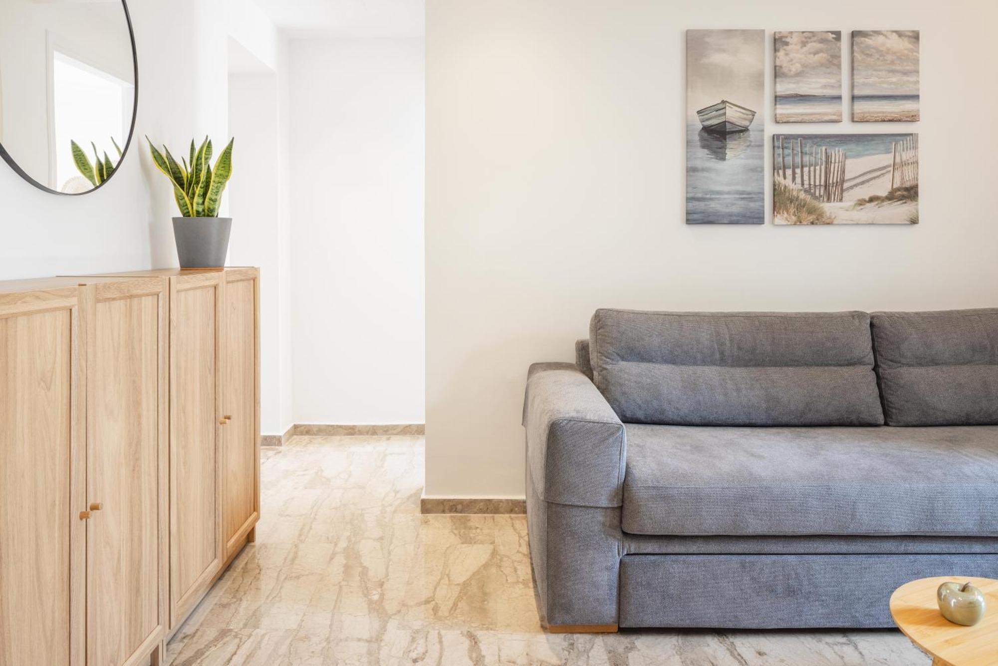 Minimalist Apartment Near The Airport And The City Center Kanálion Dış mekan fotoğraf
